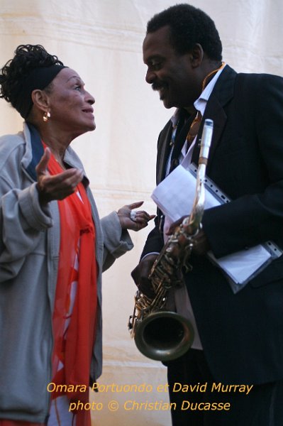 06-Omara.Murray.Orleans.jun.11_byDucasse.3780.jpg - "Cuba Libre" ce jeudi 30 juin où le saxophoniste américain David Murray ouvre pour le royale paire Omara Portuondo et Chucho Valdès. 