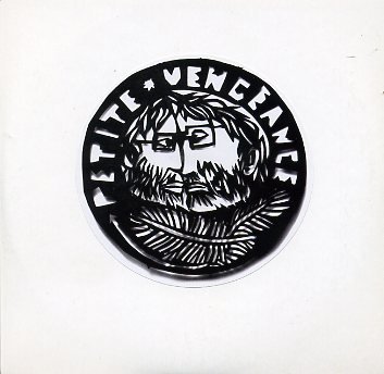 Petite-Vengeance_w007.jpg - PETITE VENGEANCE : "Mon Amérique à toi"Un duo de polyisntrumentistes venu de Haute-Normandie... Décidément, cette région est fertile et aura produit nombre de formations iconoclastes autour de Laurent Dehors (ici présent sur un titre) ou de la Campagnie des Musiques à Ouïr.Petite Vengeance est une émanation d'une sorte de collectif d'improvisateurs et de musiciens créatifs créateurs, les Vibrants Défricheurs. Une invitation à explorer des voies nouvelles qui pourra commencer avec ce duo pas toujours facile à suivre mais qui s'annonce d'ores et déjà comme "le meilleur groupe du monde". À bon auditeur, salut !Label Vibrant/ Vibrants défricheurs / www.labelvibrant.comRaphaël Quenehen : saxophones baryton, ténor,alto, sopranino, clarinette, flûte, triangle / Jérémie Piazza : batterie, percussions, guitare, batare, jouets / invité : Laurent Dehors : contrebasse, clarinette ( sur « Les colchiques » )01. Thousands Miles behind / 02. Interlude 1 / 03. Danse des pâtissiers / 04.O Gondoliers / 05. Lonely woman / 06. Interlude 2 / 07. Bizek / 08. Bastien s'en va-t-aux Amériques / 09. Ambée dagets / 10. Interlude 3 / 11. la F.A. J / 12. Interlude 4 / 13. TGR / 14. Marnuflon le jeune berger / 15. Resilience # 1 / 16. Interlude 5 / 17. Les colchiques / 18. Resilience # 2 / 19. Chinese girl ( in Bolbec ) / 20. Forro da Rouen / 21. Eddywww.labelvibrant.com / lesvibrants.blogspot.com