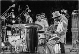 avec M'Boom Re-Percussion ( Joe Chambers, Omar Clay, Warren Smith et Freddie Waits, Roach). Châteauvallon 1973