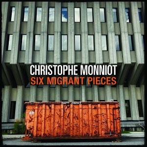 CHRISTOPHE MONNIOT . Six Migrant Pieces, Label Le Triton, France, Juin 2024