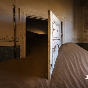 ALEXI TUOMARILA . Departing the Wasteland, Edition Records, UK, 2024