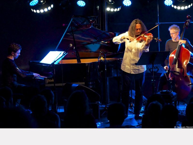 Antonin Rayon, Dominique Pifarely, Bruno Chevillon (Dijon, 2015) ©© Jacques Revon - 2015
