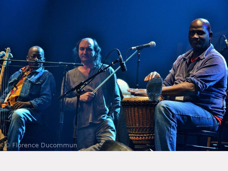 Kassim Sidibe, Jacky Molard, Alhassane Sissoko - Coutances, mai 2014 ©© Florence Ducommun
