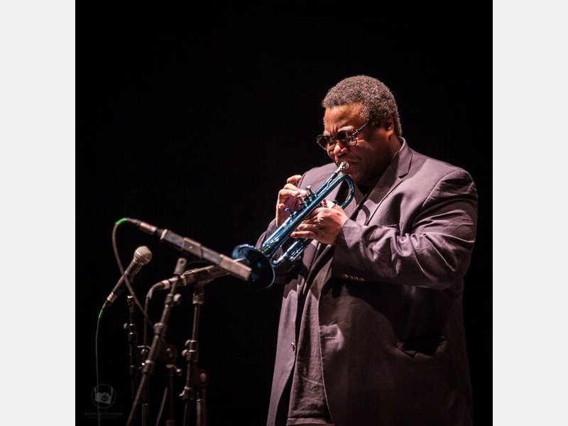Wallace Roney 