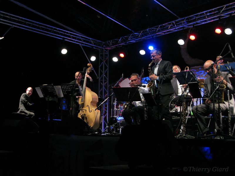 Fabien Mary & The Vintage Orchestra au chateau de Tallard (05)