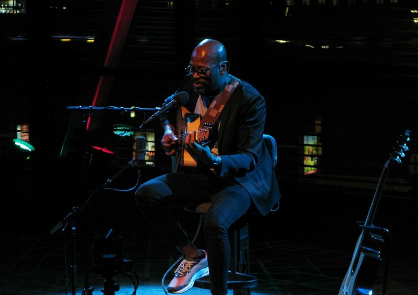 Lionel Loueke en solo au Bimhuis (Amsterdam)