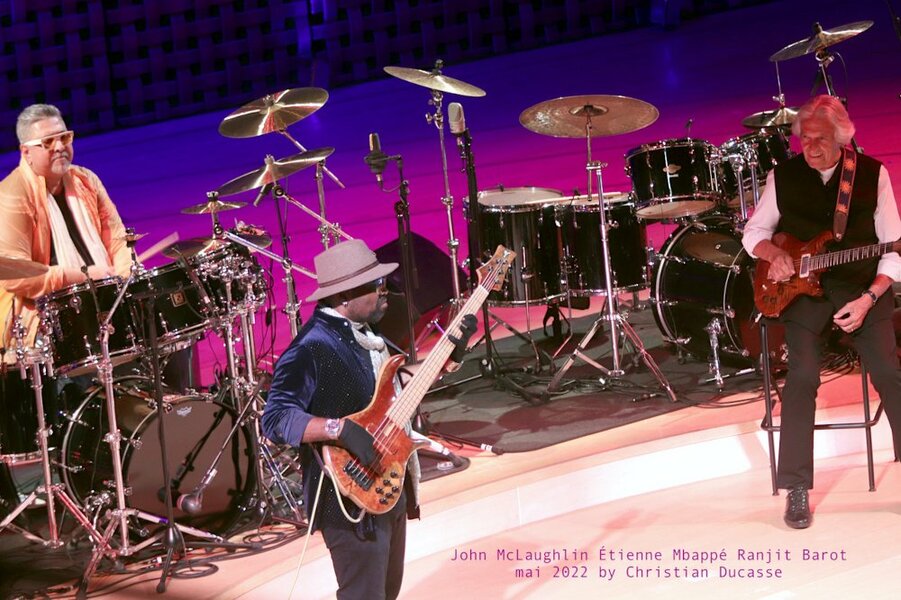 John McLaughlin & The 4th Dimension 23 mai 2022 Boulogne Billancourt